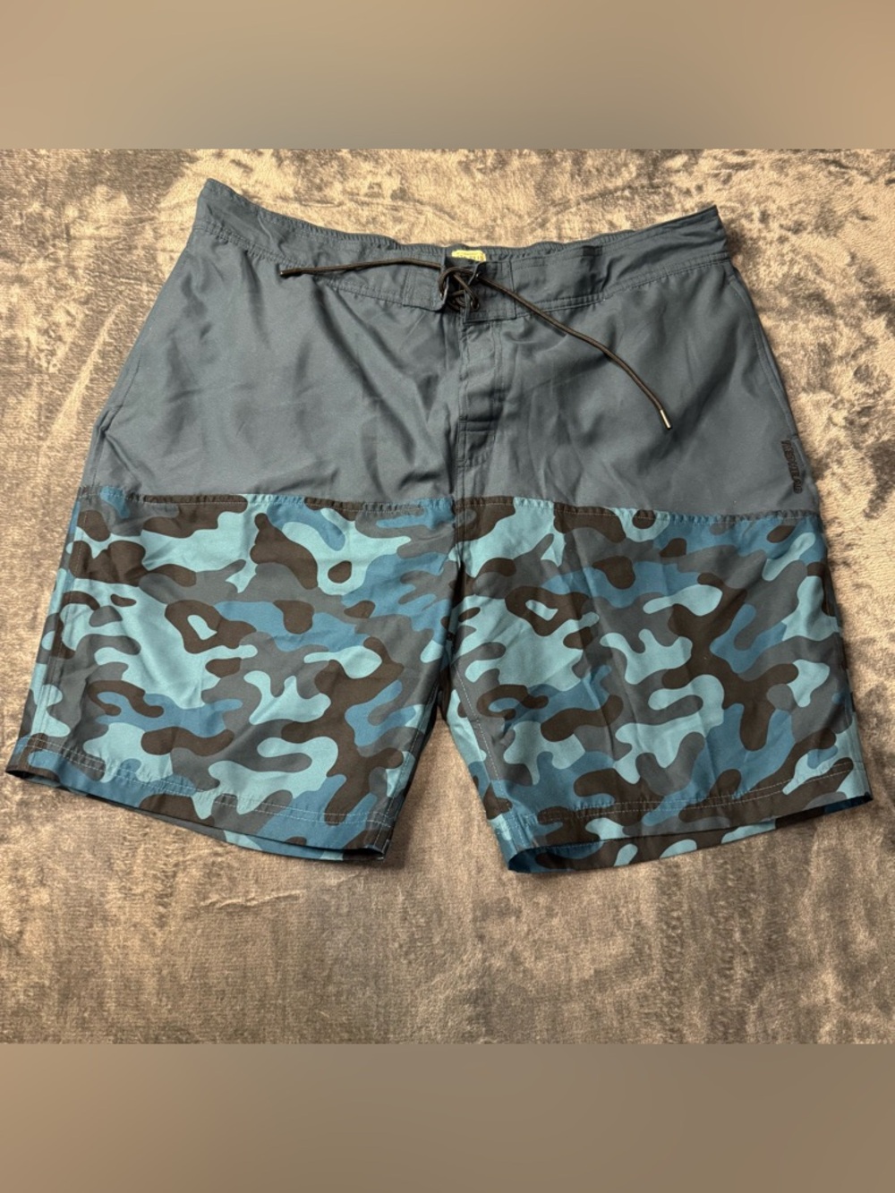 RedHead Men's Blue Camo Two-Tone Swim Board Shorts